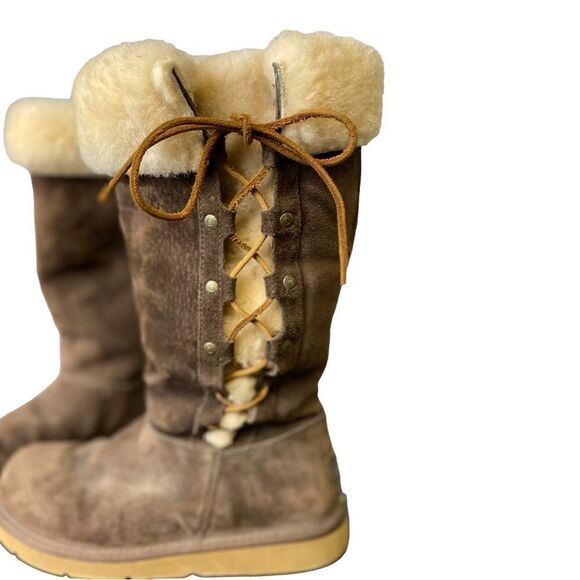UGG  upside  high sherpa  boots - Picture 3 of 5